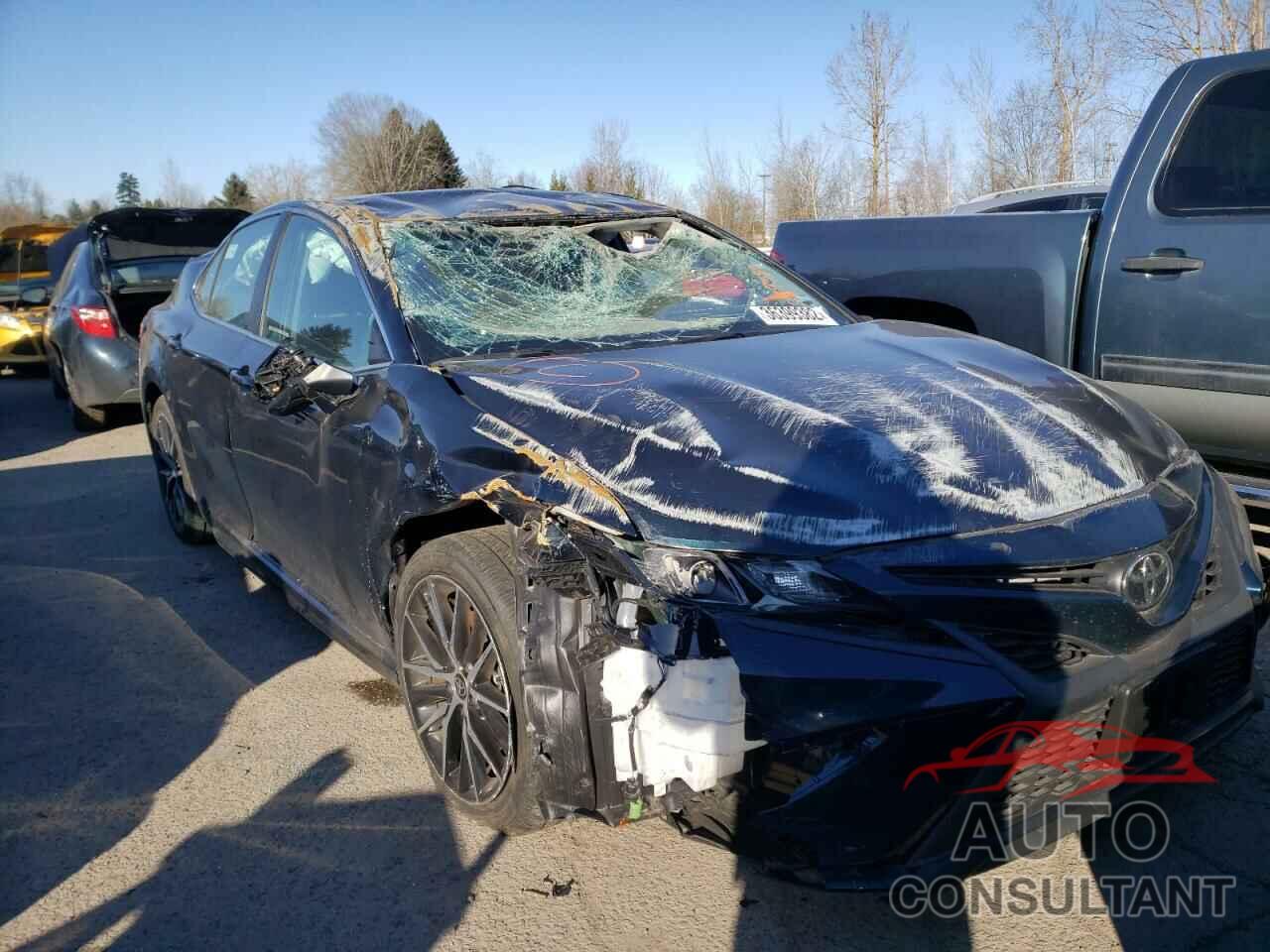 TOYOTA CAMRY 2021 - 4T1G11AK4MU490907