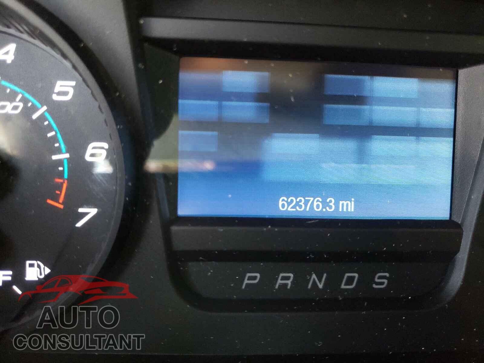 FORD TAURUS 2018 - 1FAHP2D87JG100816