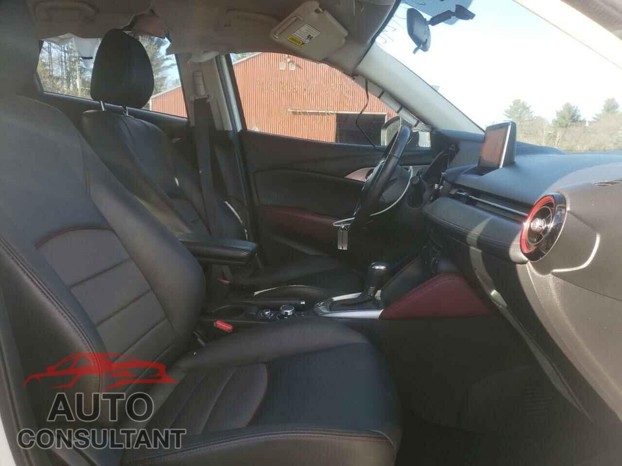 MAZDA CX-3 2017 - JM1DKFC74H0164337