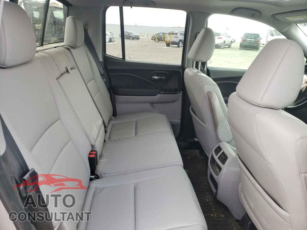 HONDA RIDGELINE 2017 - 5FPYK3F77HB008037