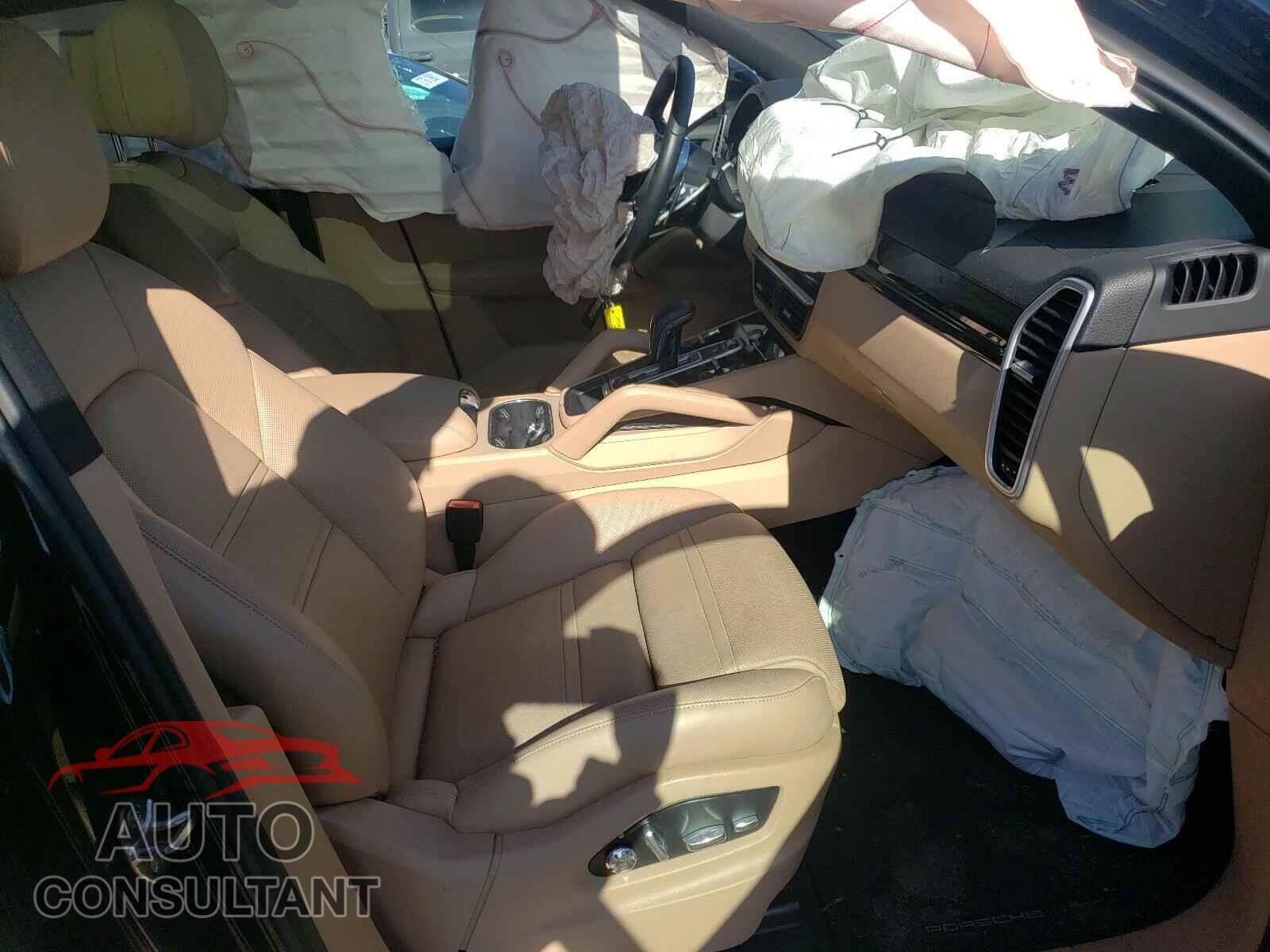 PORSCHE CAYENNE 2019 - WP1AA2AY5KDA19137