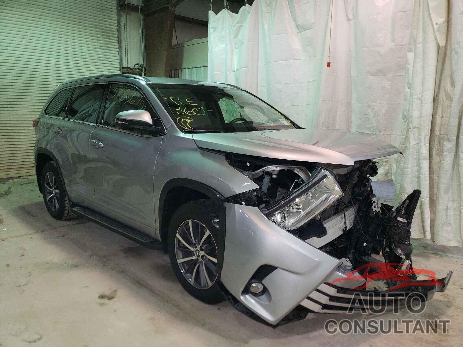 TOYOTA HIGHLANDER 2017 - 5TDJZRFH1HS462488