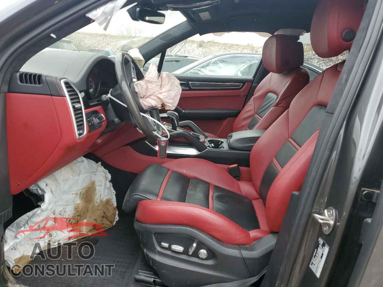 PORSCHE CAYENNE 2021 - WP1AF2AY4MDA36774