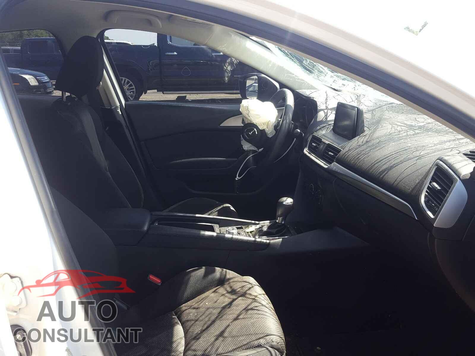 MAZDA 3 2017 - 3MZBN1K71HM120339