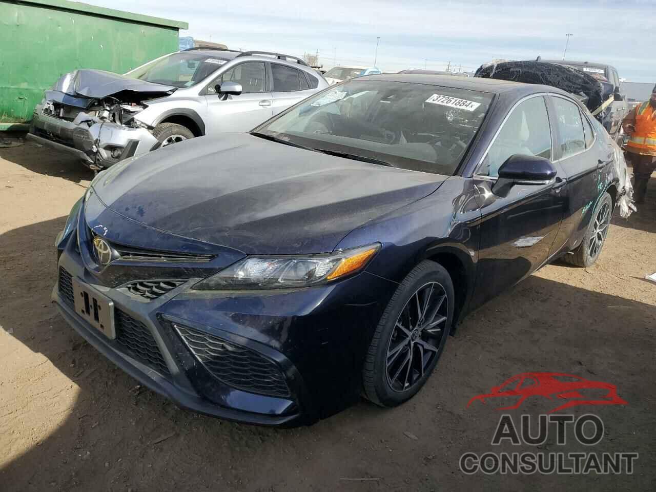 TOYOTA CAMRY 2021 - 4T1G11BK4MU038275