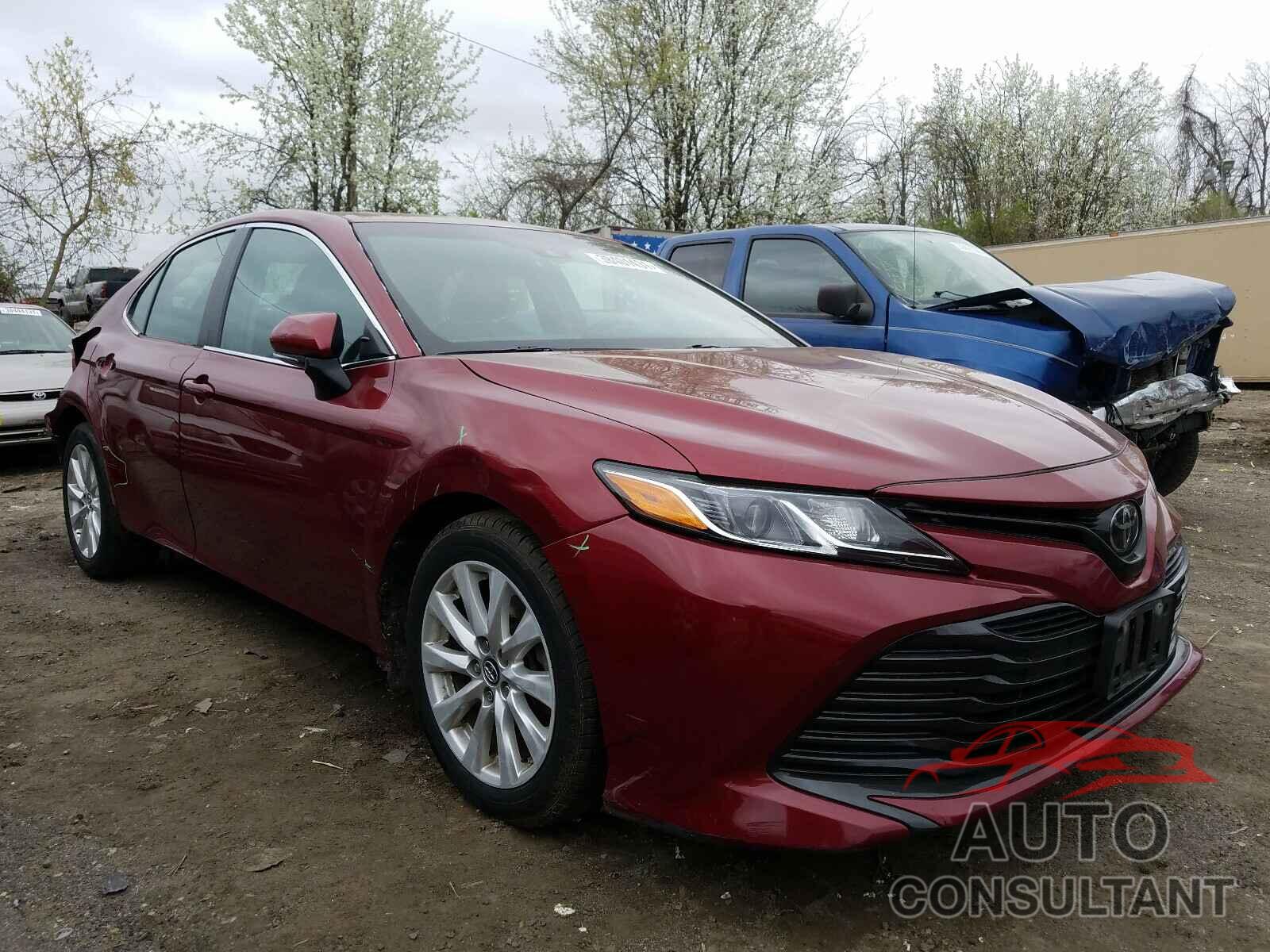 TOYOTA CAMRY 2018 - 4T1B11HK6JU503507