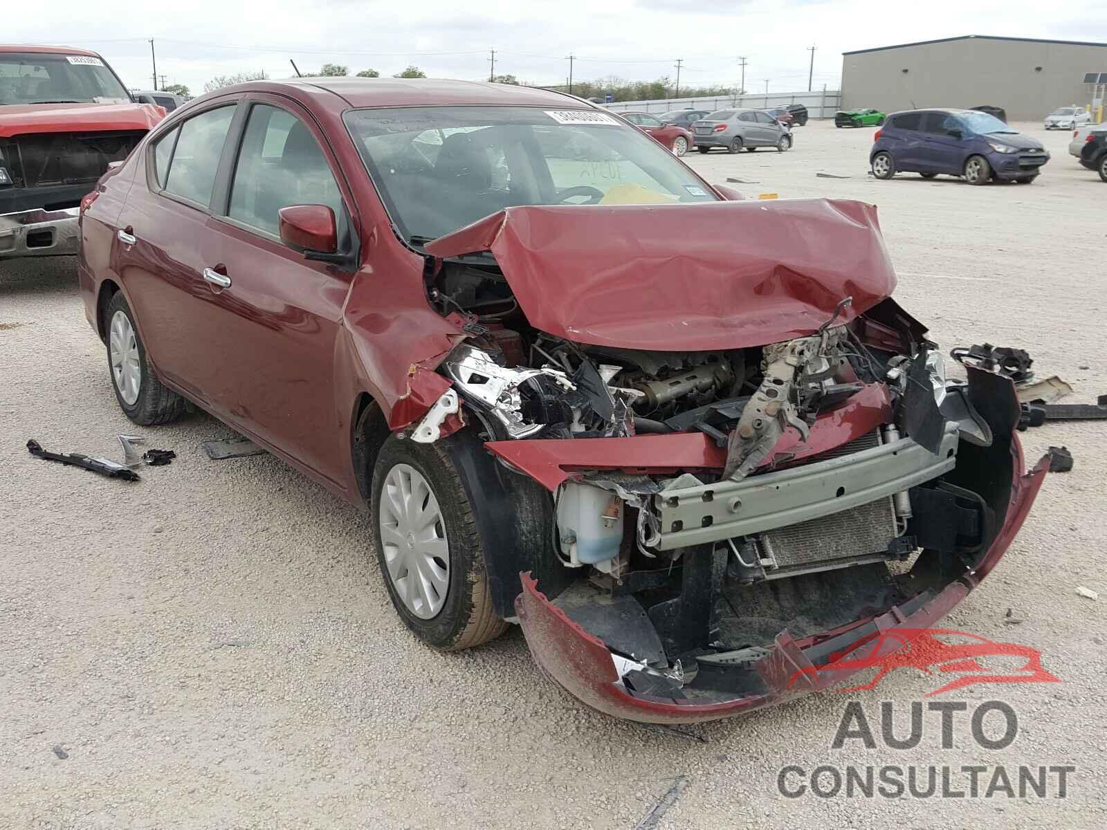 NISSAN VERSA 2019 - 3N1CN7AP2KL864804