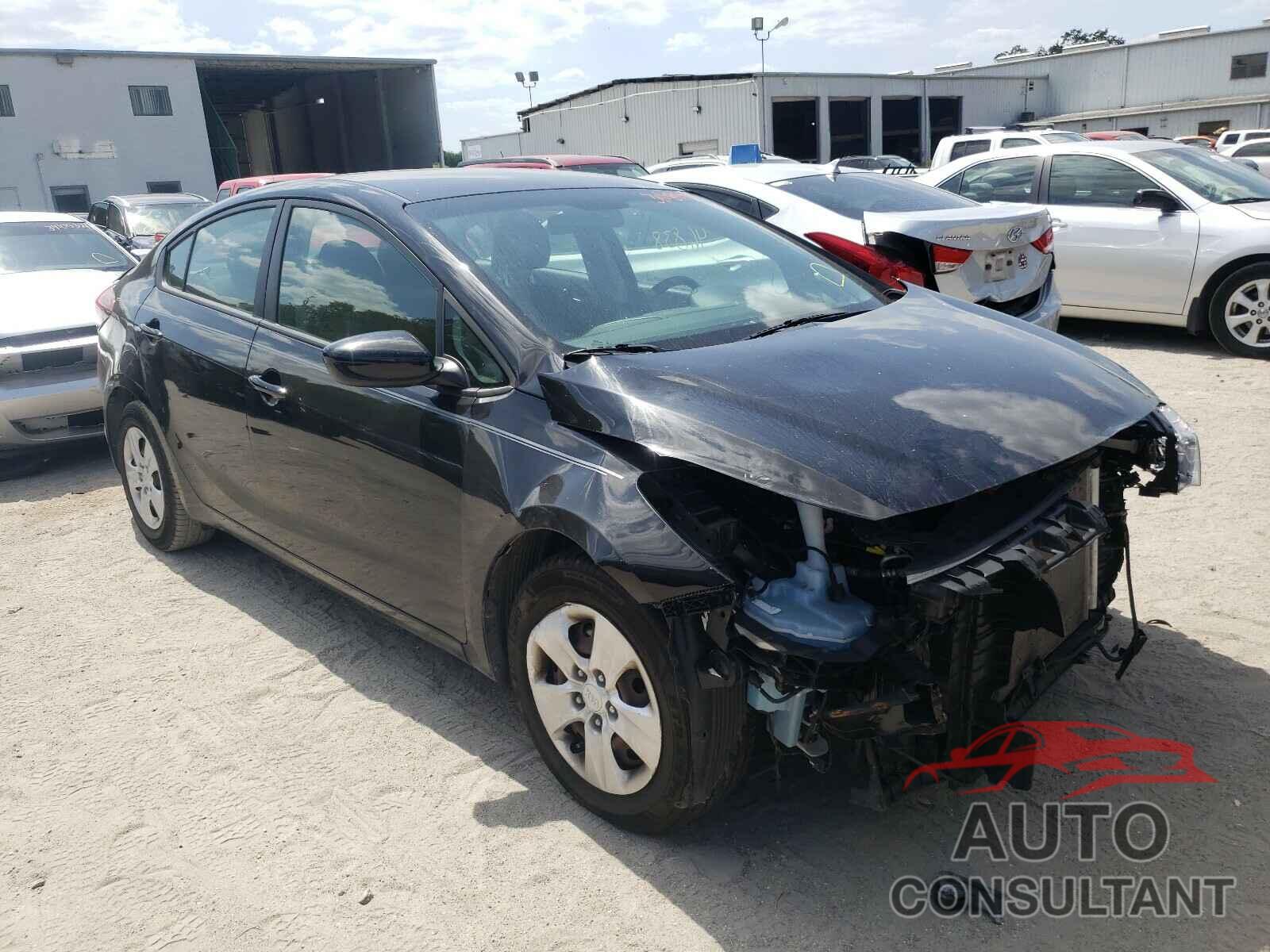 KIA FORTE 2018 - 3KPFK4A74JE194080