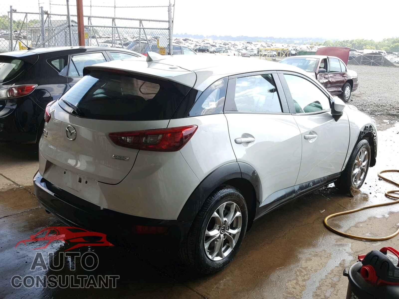 MAZDA CX-3 2018 - JM1DKFB74J0316446