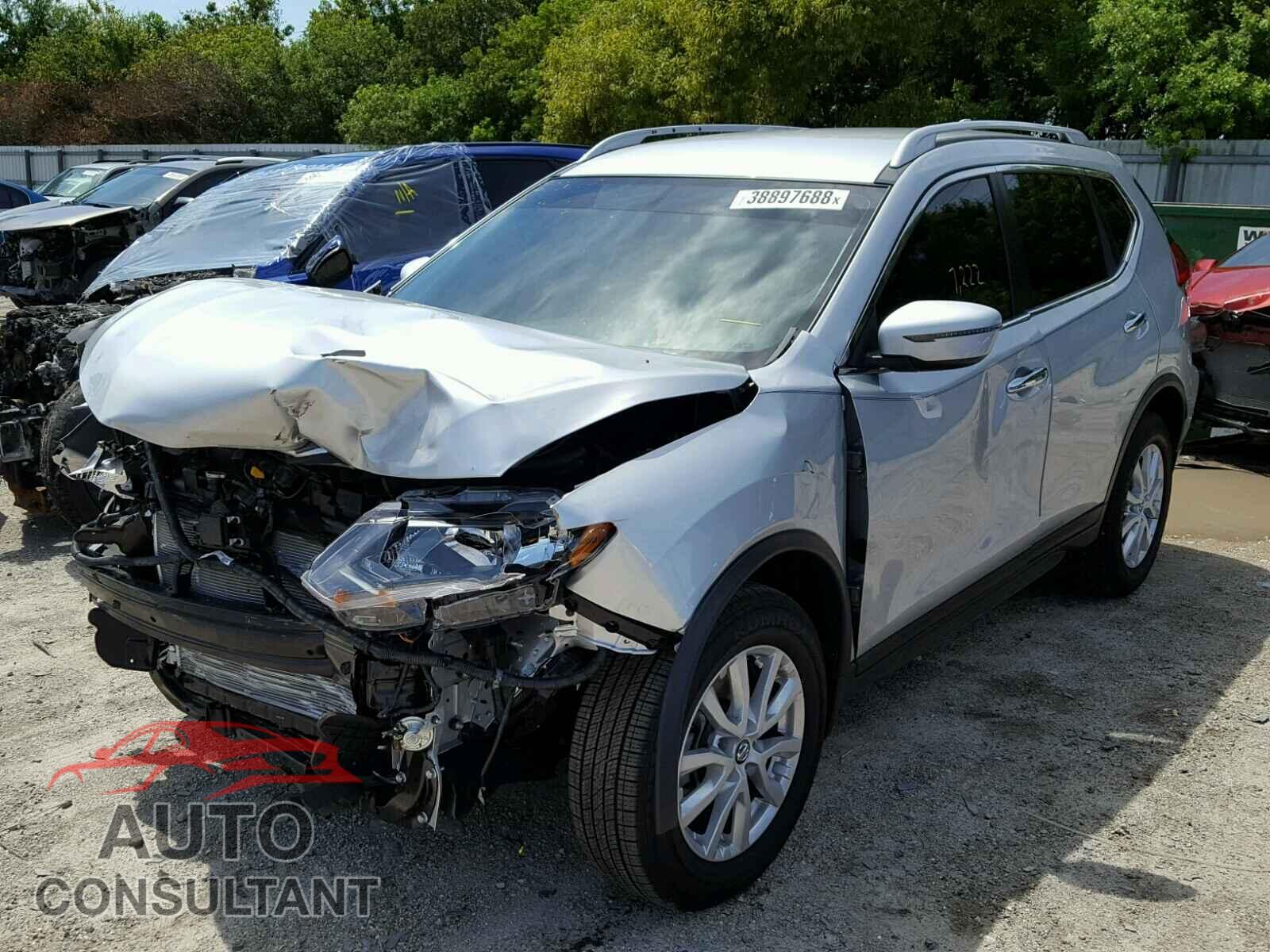 NISSAN ROGUE S 2017 - KNMAT2MT3HP572193