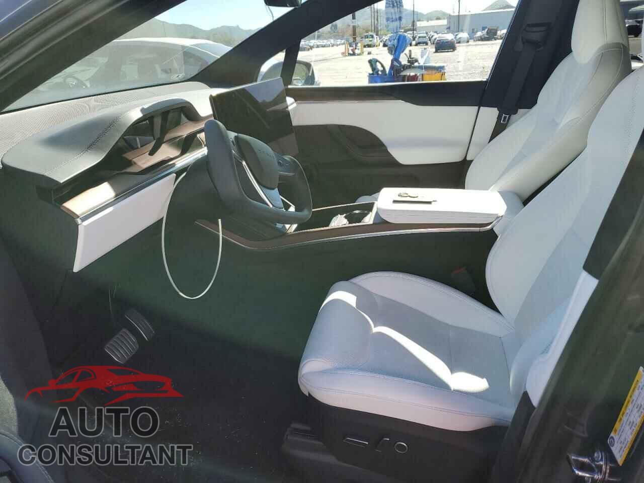 TESLA MODEL X 2023 - 7SAXCBE53PF366460