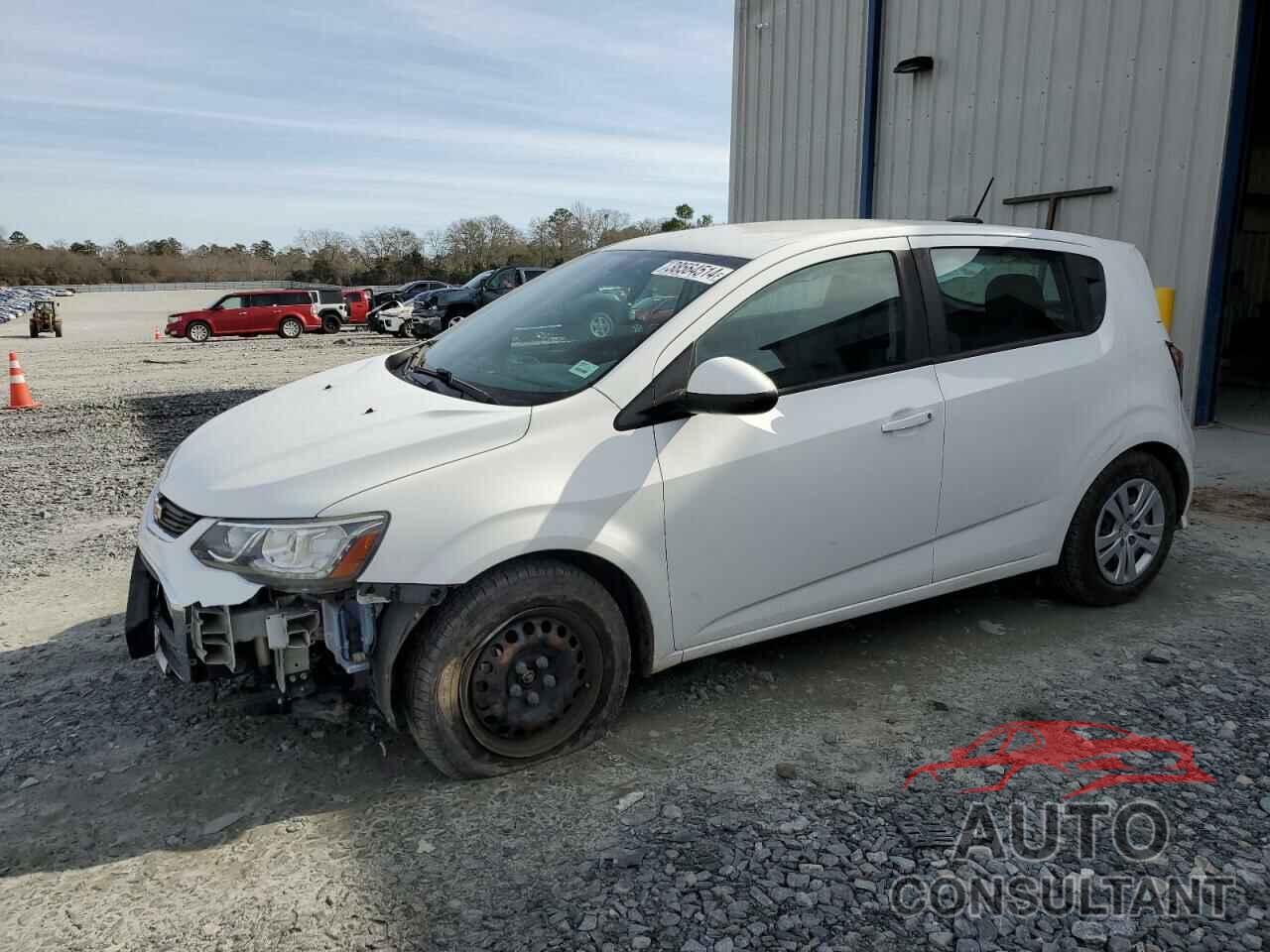 CHEVROLET SONIC 2017 - 1G1JG6SH8H4173476