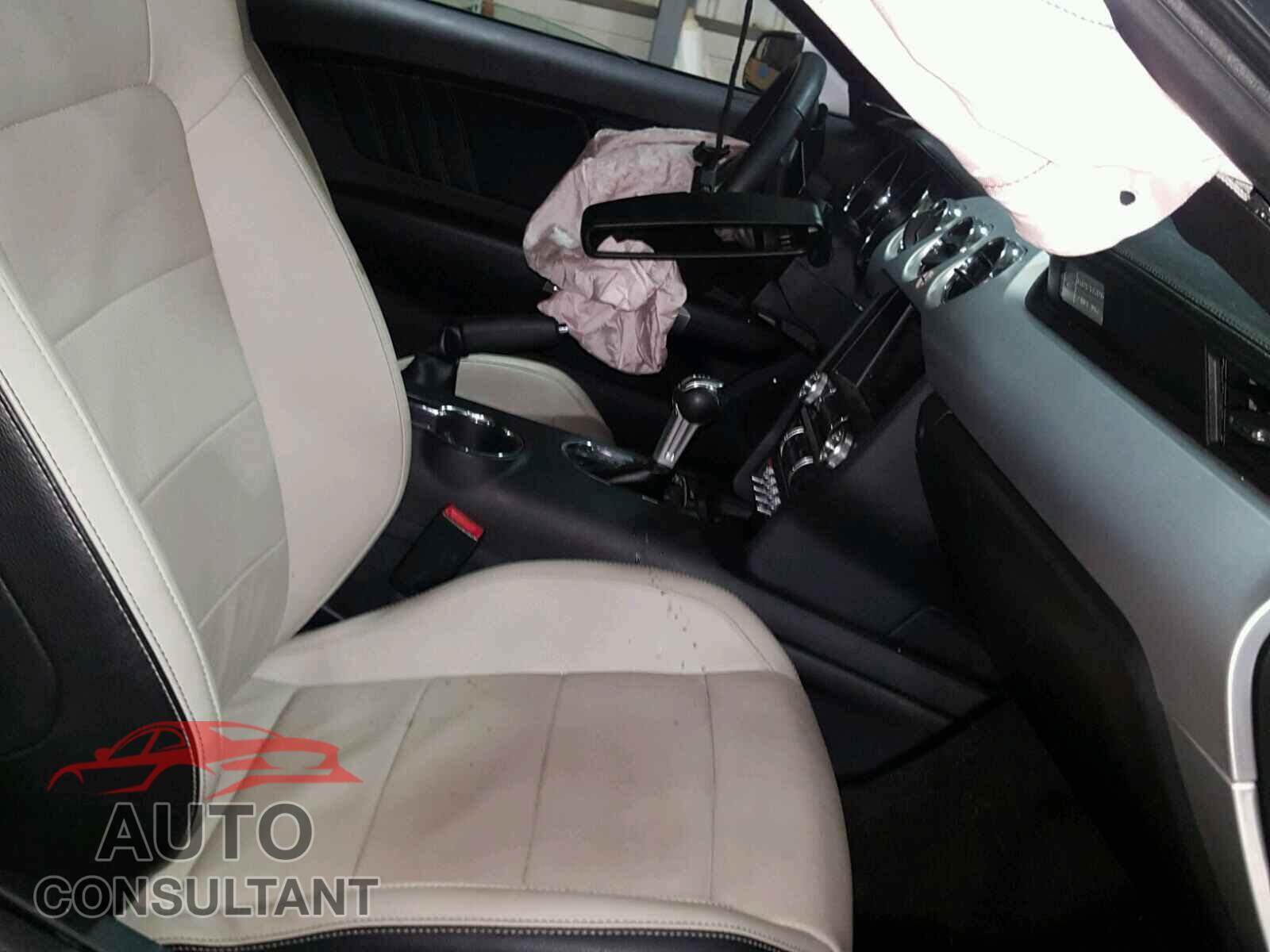 FORD MUSTANG 2017 - 1FA6P8TH8H5307393