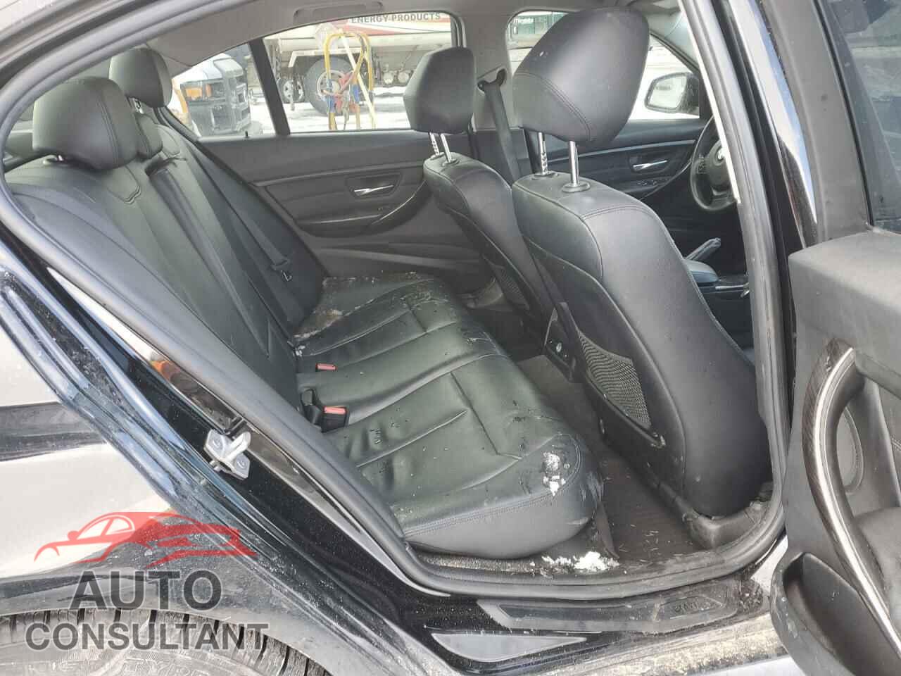 BMW 3 SERIES 2016 - WBA8E5G52GNU21506