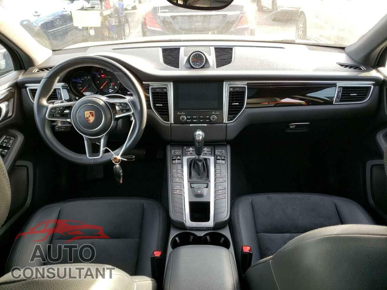 PORSCHE MACAN 2018 - WP1AA2A5XJLB18286