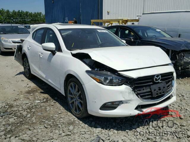 MAZDA 3 2018 - 3MZBN1V35JM171681