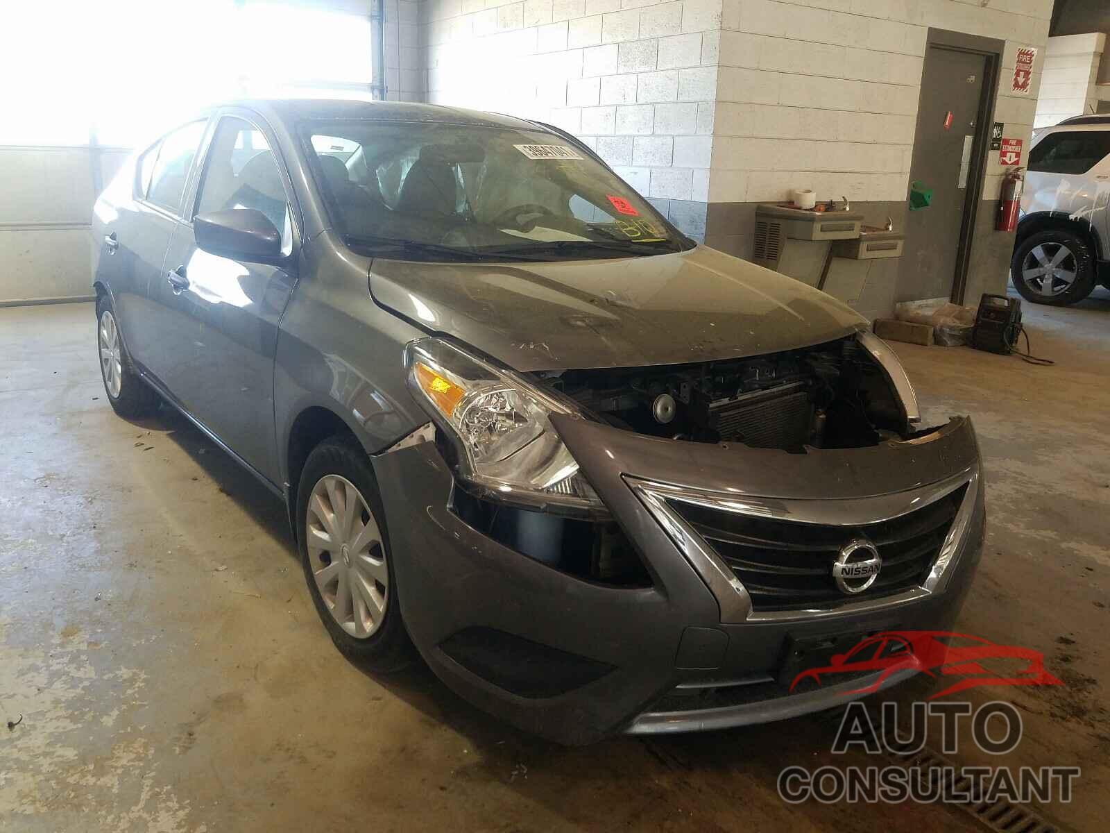 NISSAN VERSA 2017 - 3N1CN7APXHL865241
