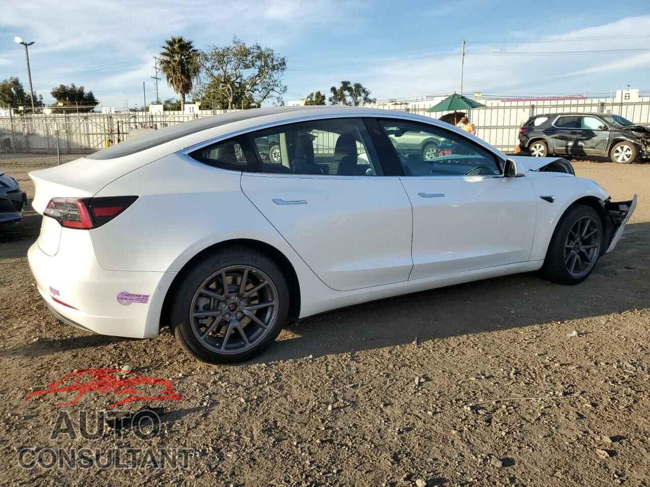 TESLA MODEL 3 2018 - 5YJ3E1EA9JF161715