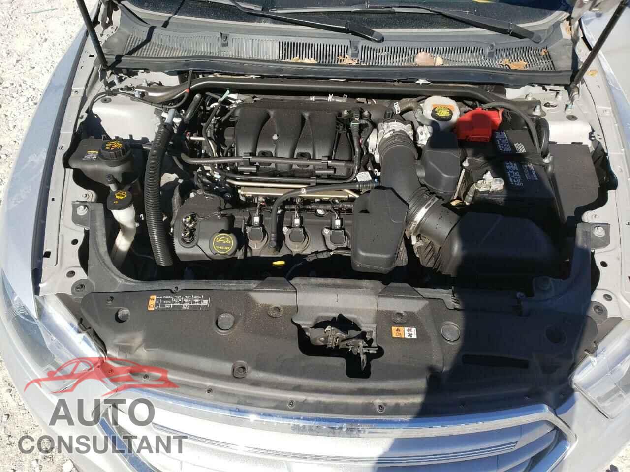FORD TAURUS 2019 - 1FAHP2F87KG109871