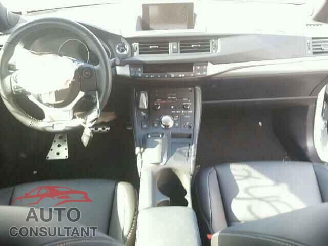 LEXUS CT 200 2017 - JTHKD5BH1H2290342