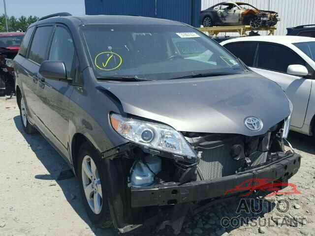 TOYOTA SIENNA 2015 - 5TDKK3DC1FS562097