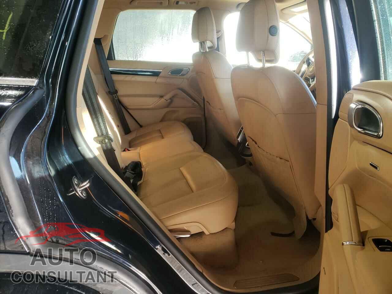 PORSCHE CAYENNE 2016 - WP1AA2A25GLA10950
