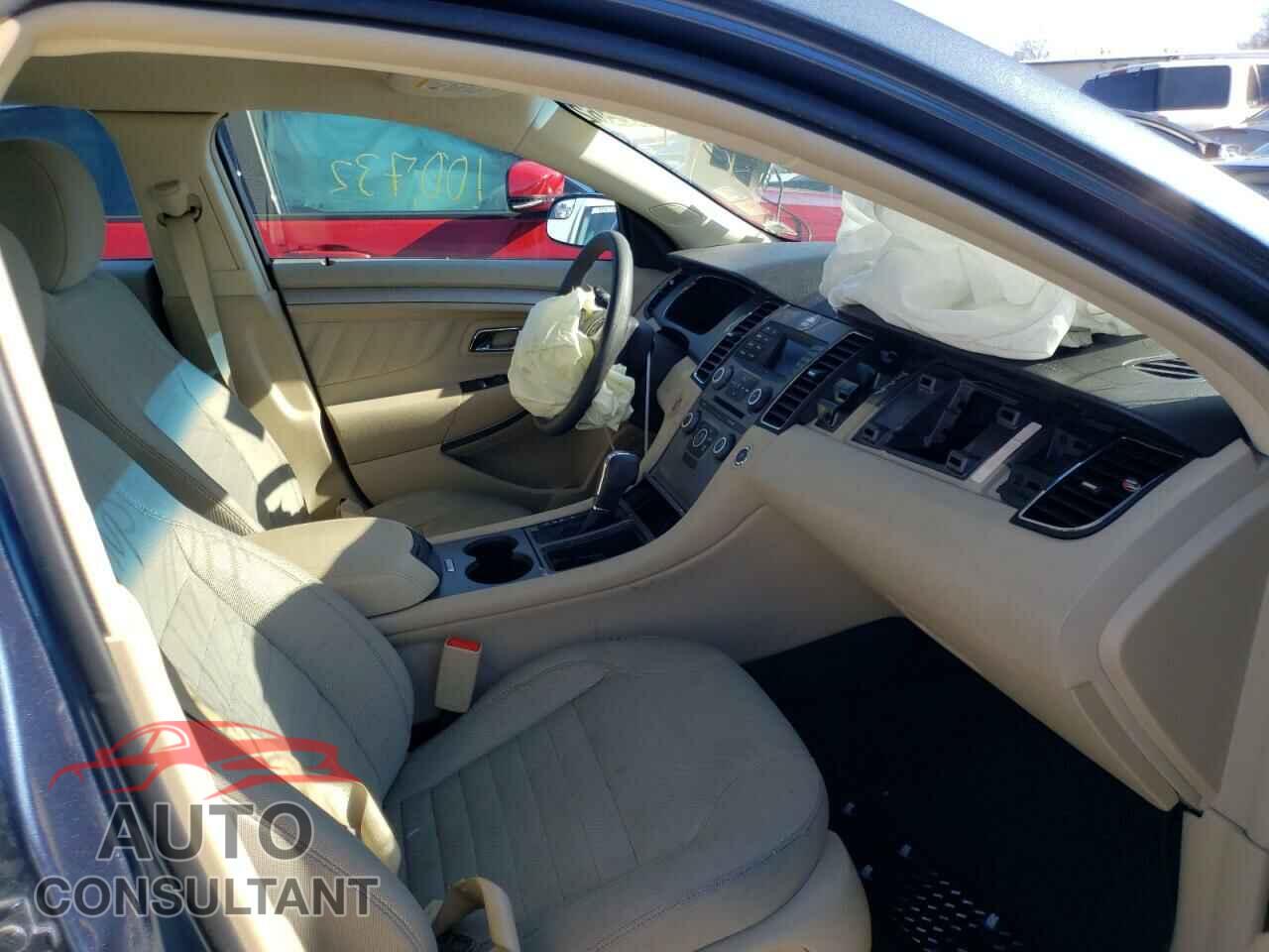 FORD TAURUS 2018 - 1FAHP2D85JG123429