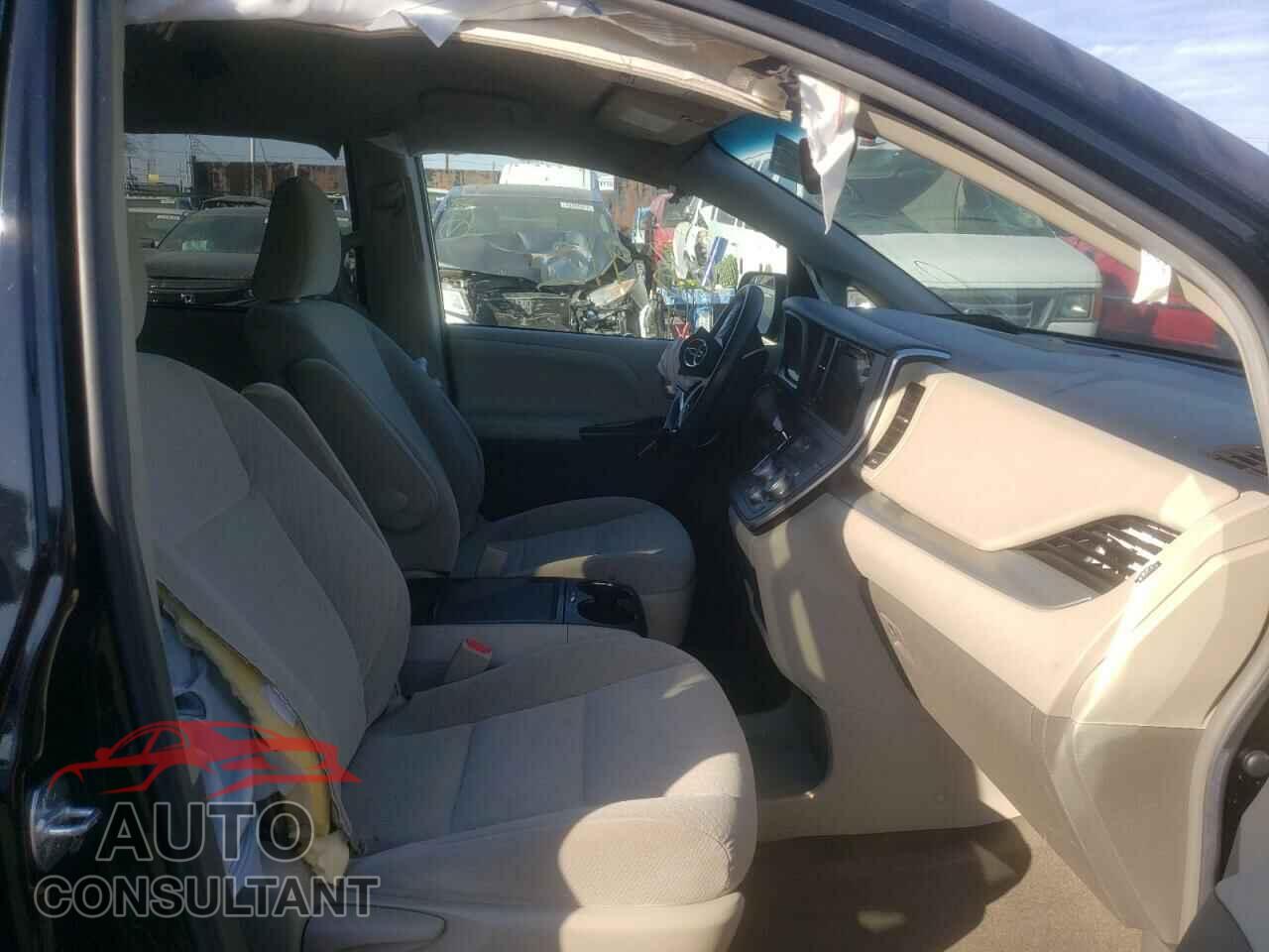 TOYOTA SIENNA 2017 - 5TDKZ3DC9HS852182