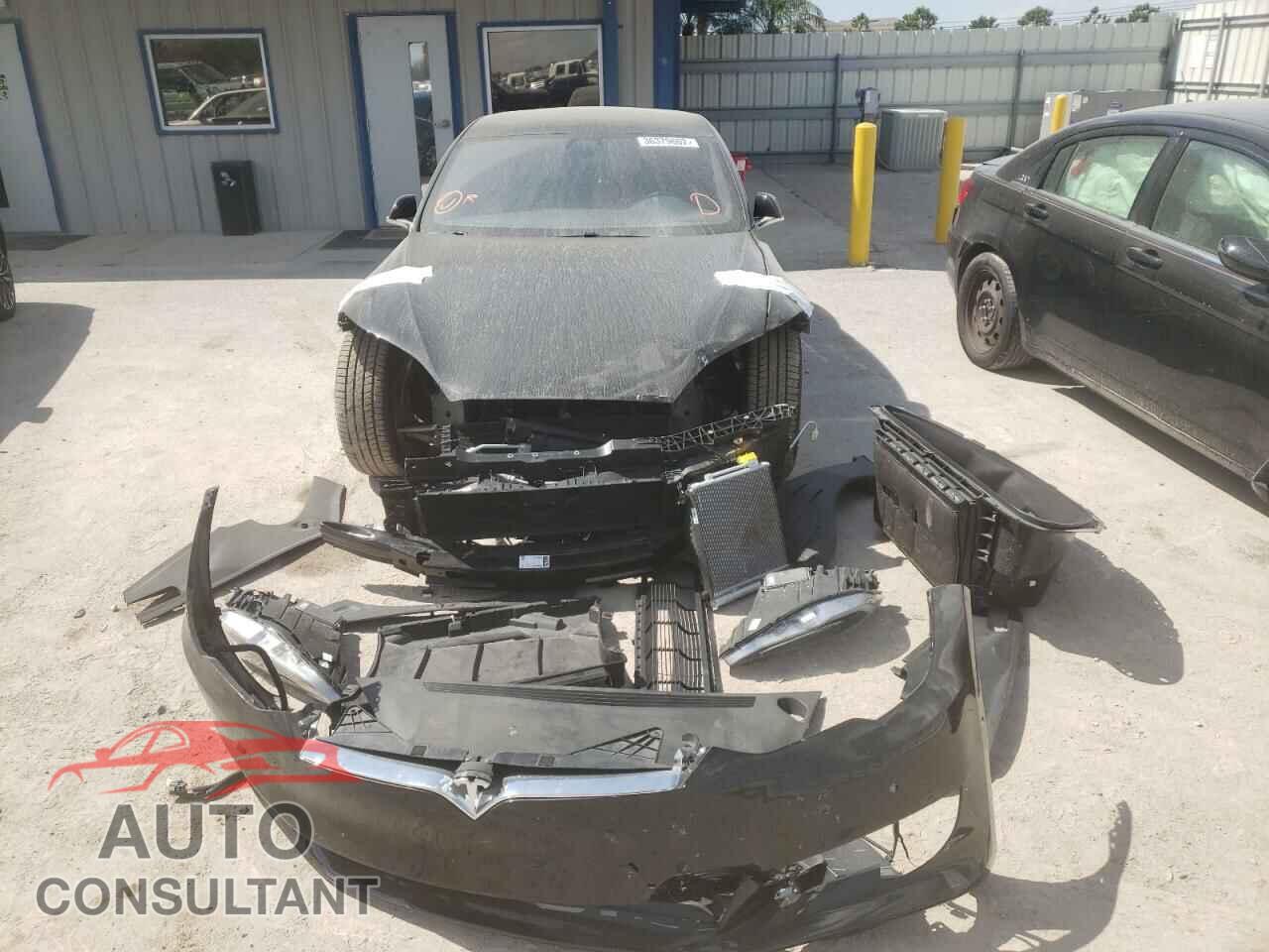 TESLA MODEL S 2018 - 5YJSA1E24JF287982