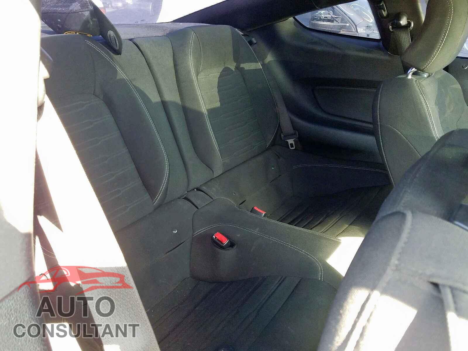 FORD MUSTANG 2017 - 1FA6P8CF9H5217779