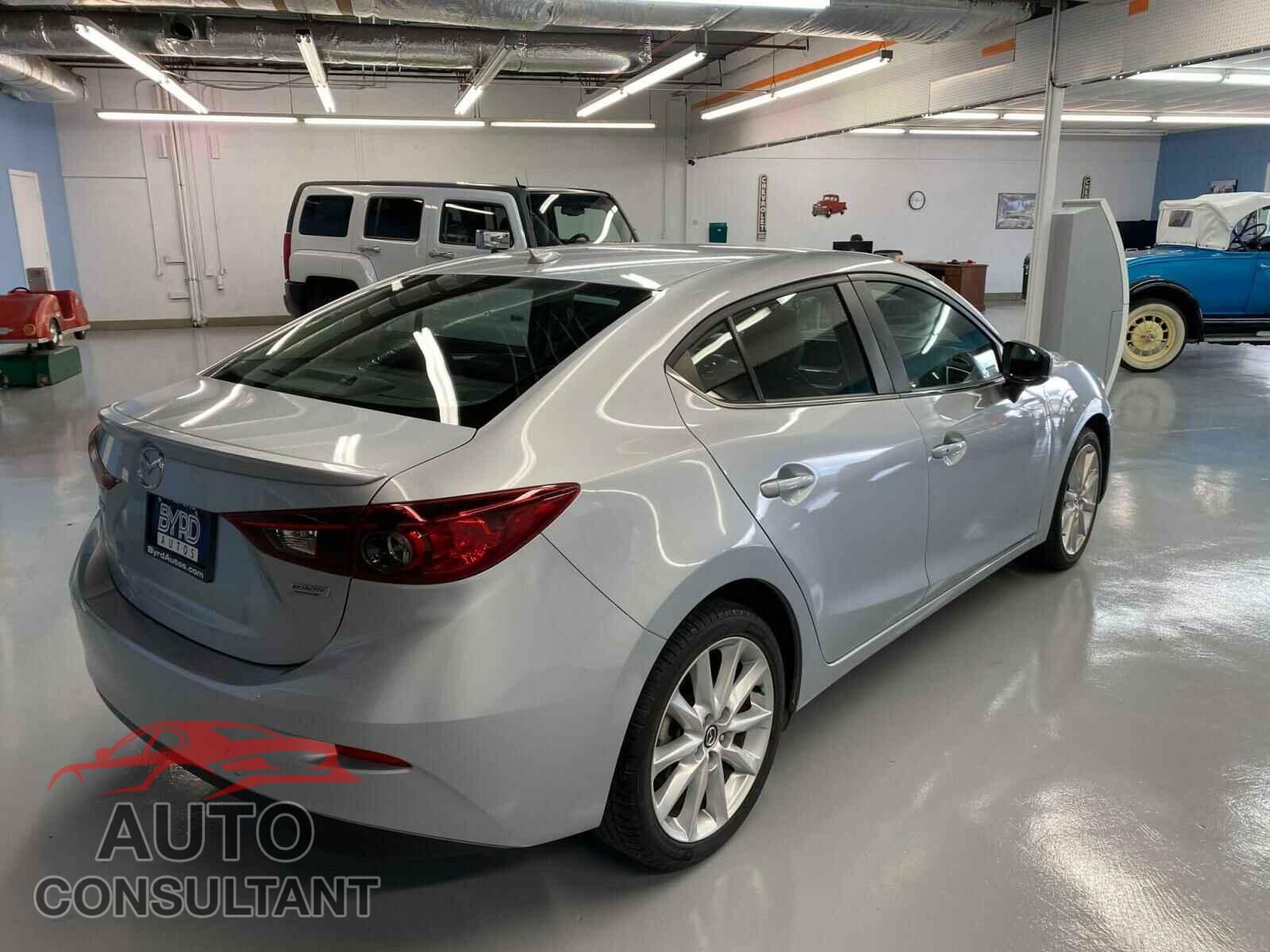 MAZDA 3 2017 - 3MZBN1V73HM120788