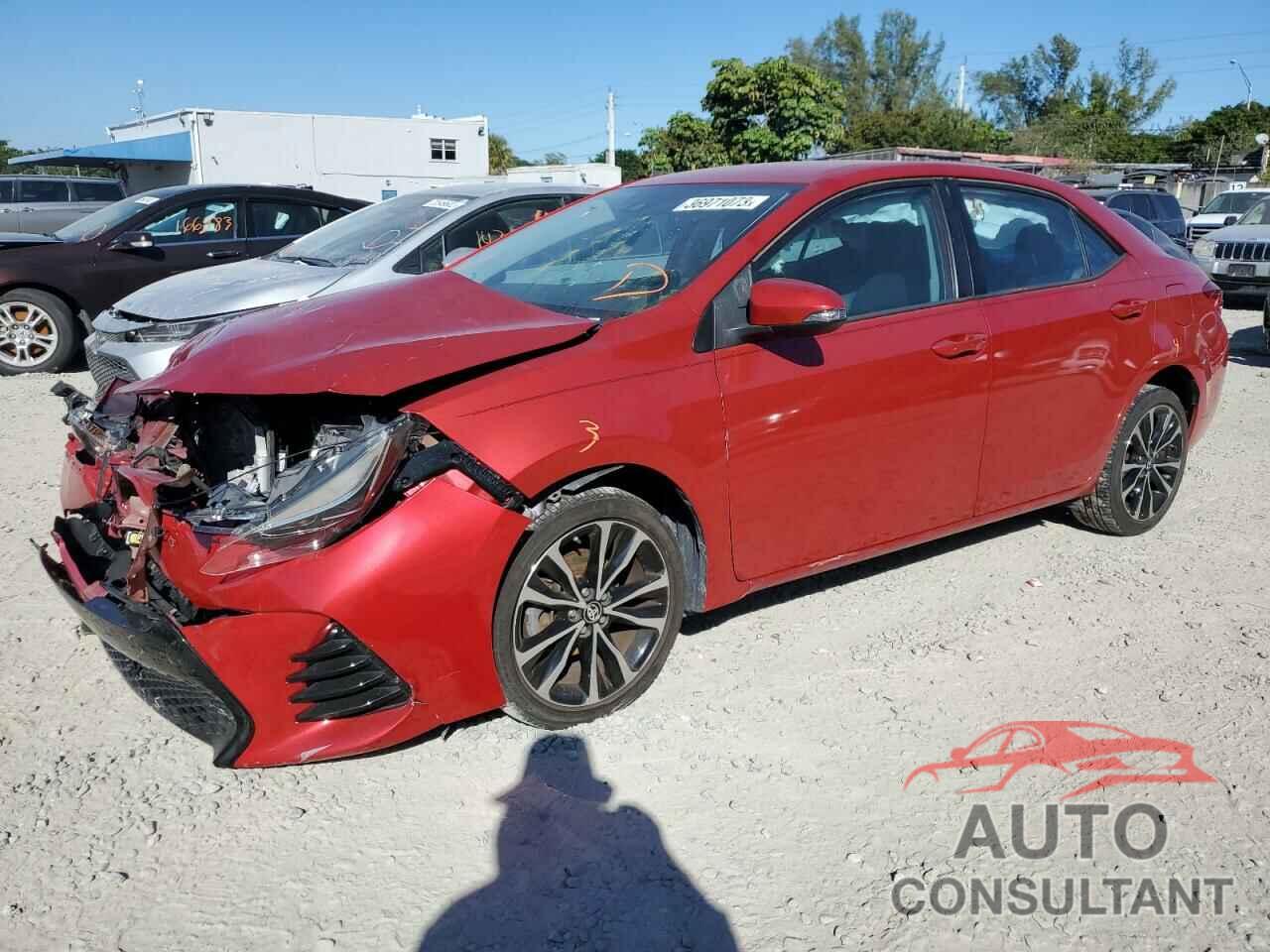 TOYOTA COROLLA 2018 - 5YFBURHE0JP765671