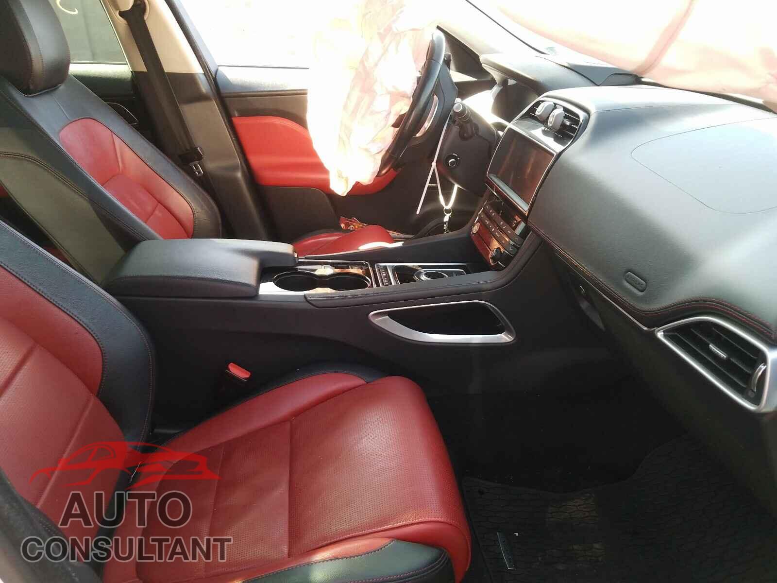 JAGUAR F-PACE 2017 - SADCL2BV0HA065773
