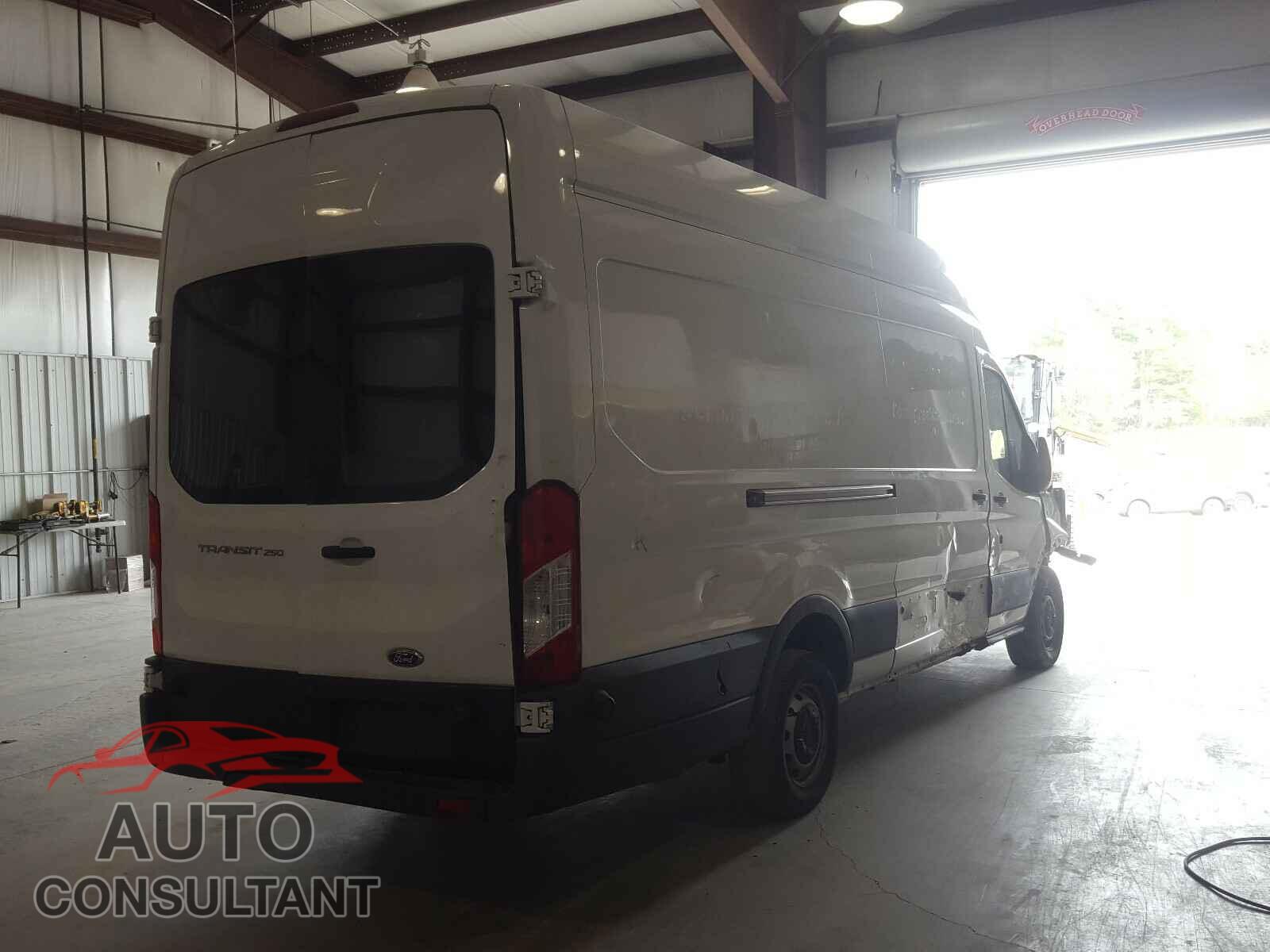 FORD TRANSIT CO 2017 - 1FTYR3XM6HKA07957