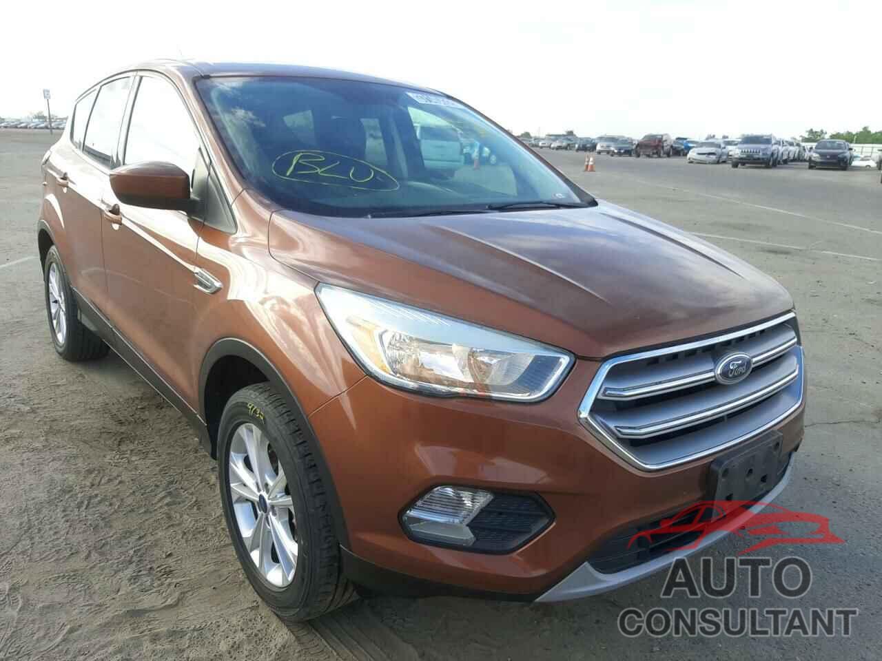 FORD ESCAPE 2017 - 1FMCU9GD4HUD67420