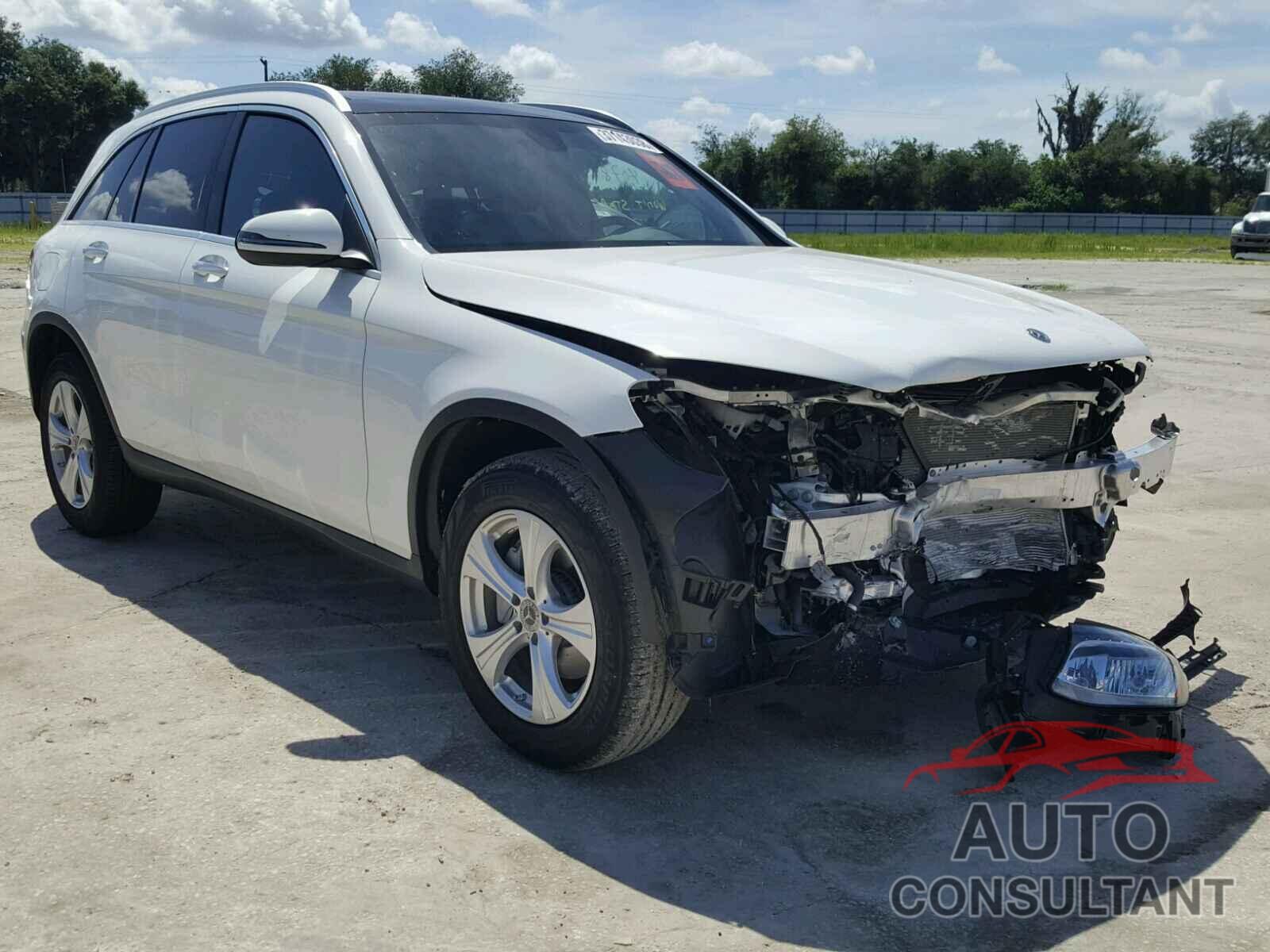 MERCEDES-BENZ GLC300 2018 - WDC0G4JBXJV062765