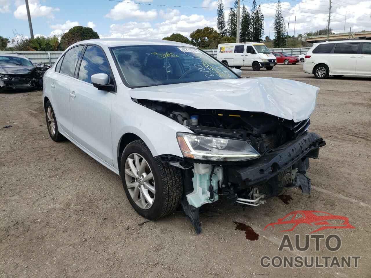 VOLKSWAGEN JETTA 2017 - 3VW2B7AJ5HM329124