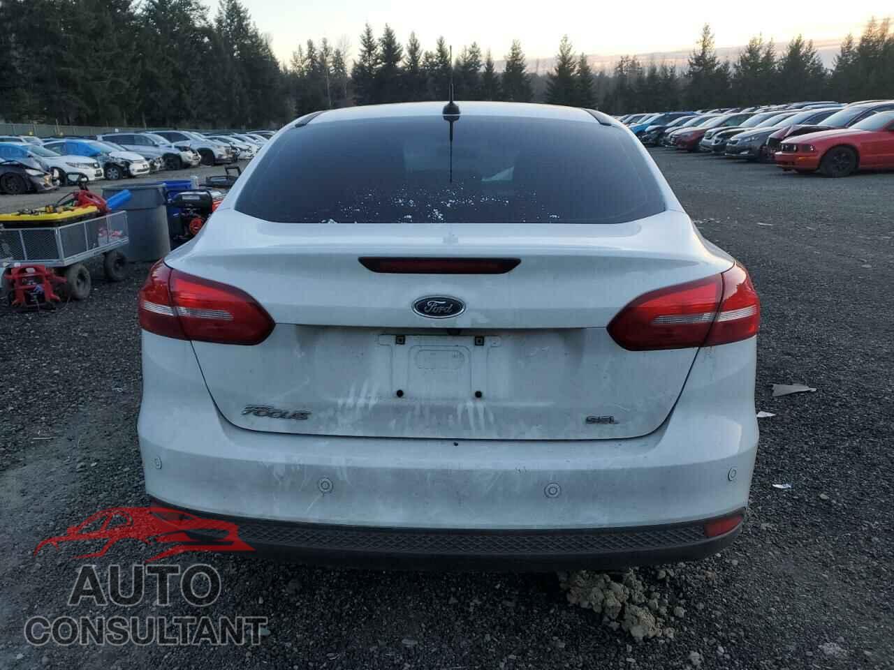 FORD FOCUS 2018 - 1FADP3H24JL294433