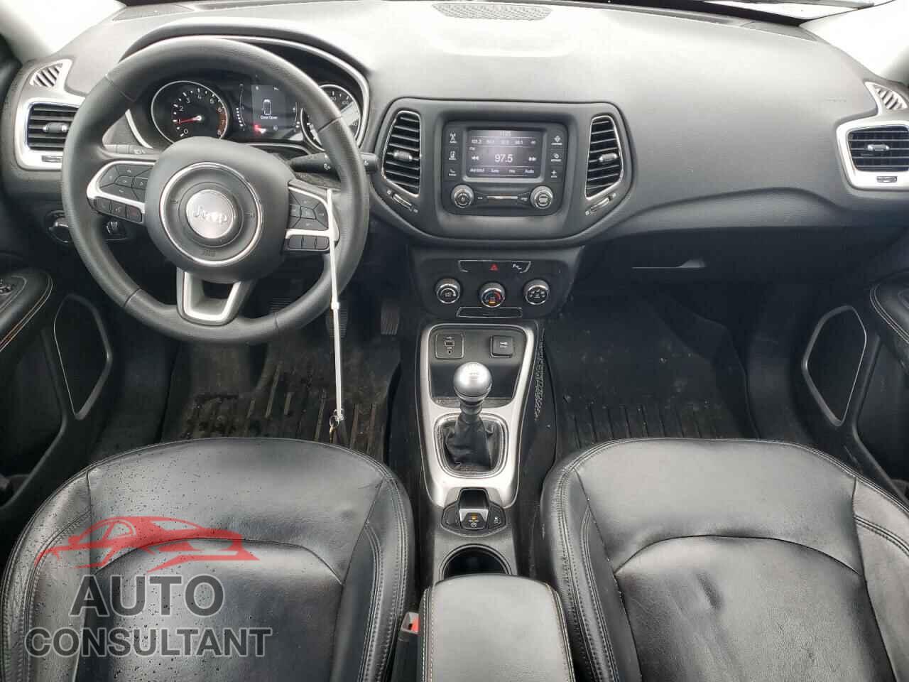 JEEP COMPASS 2017 - 3C4NJCAB1HT658767
