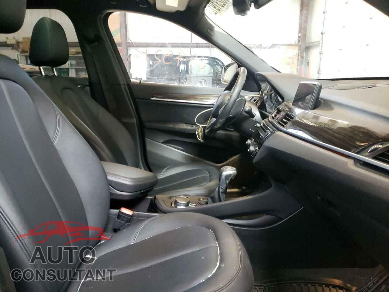 BMW X1 2017 - WBXHT3C35H5F71411
