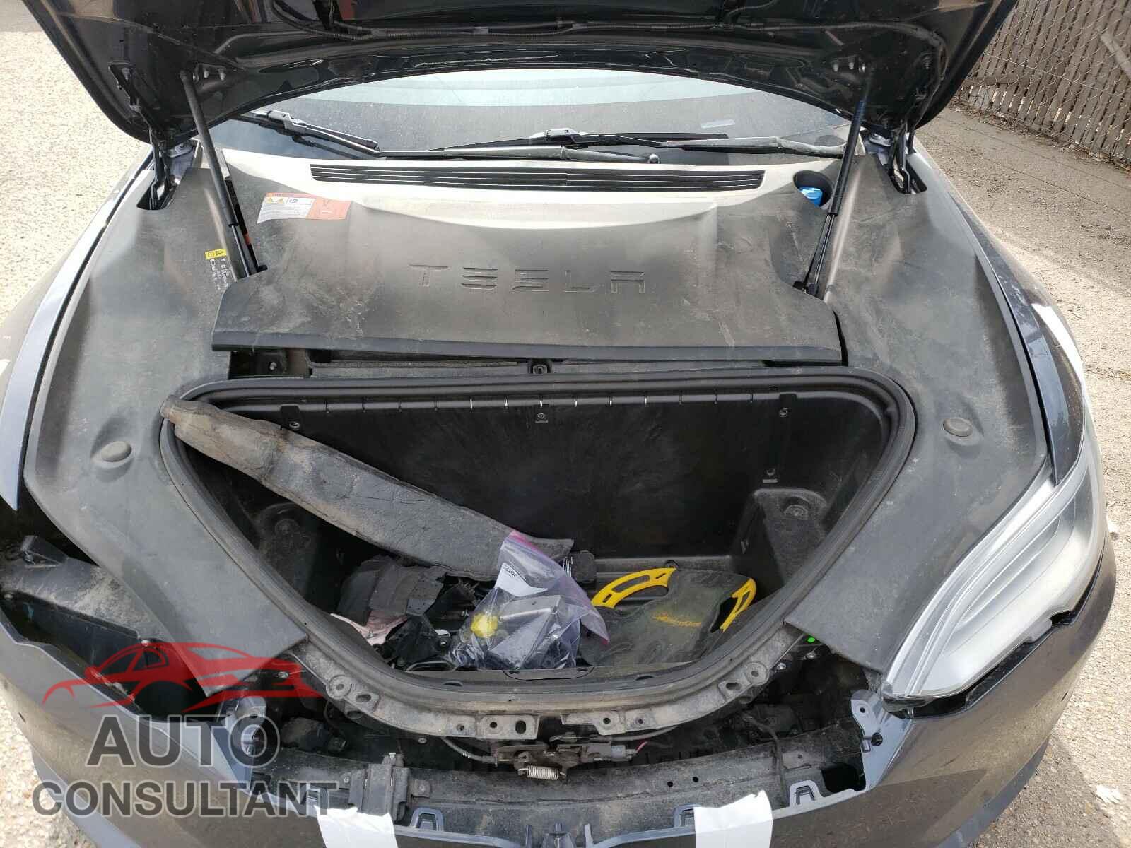 TESLA MODEL S 2018 - 5YJSA1E21JF247116