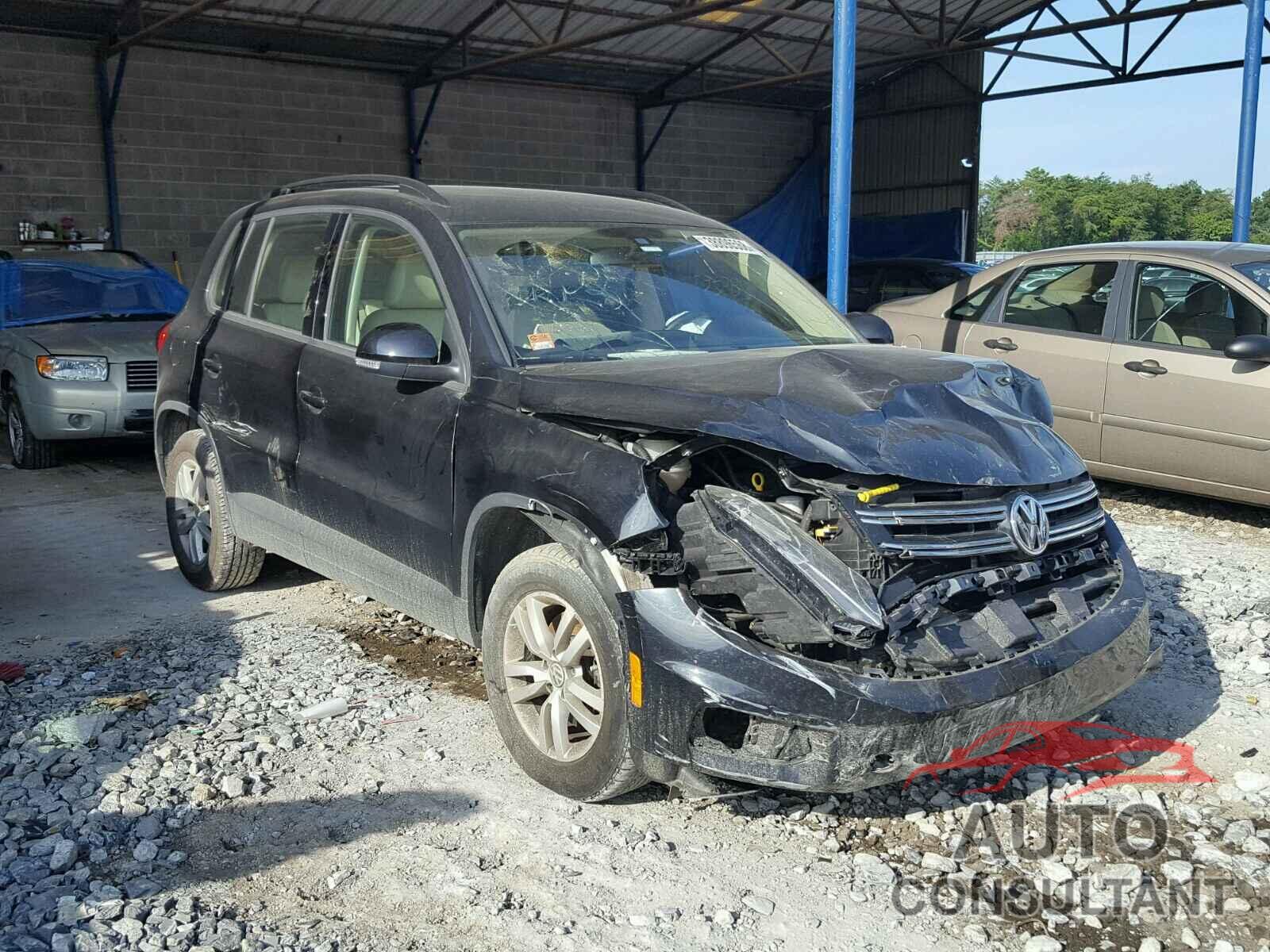 VOLKSWAGEN TIGUAN S 2016 - WVGAV7AX1GW542835