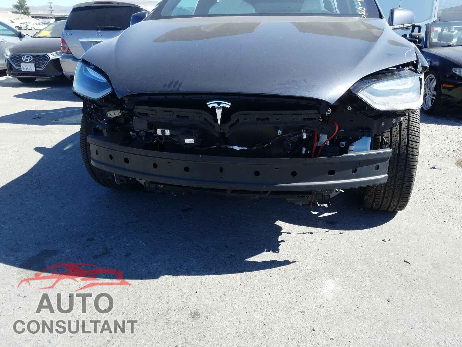 TESLA MODEL X 2016 - 5YJXCBE20GF018988