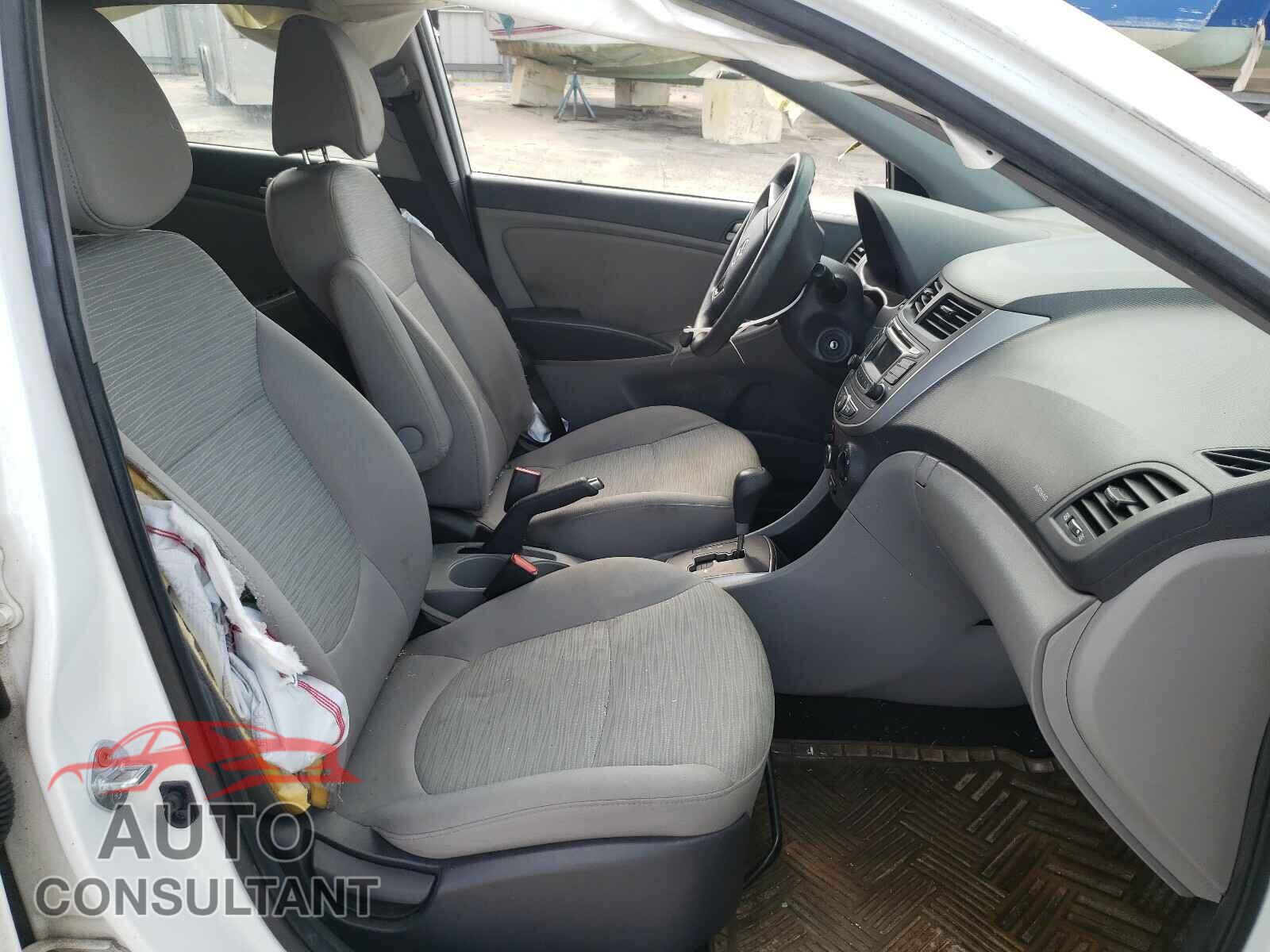 HYUNDAI ACCENT 2016 - KMHCT5AE8GU242450