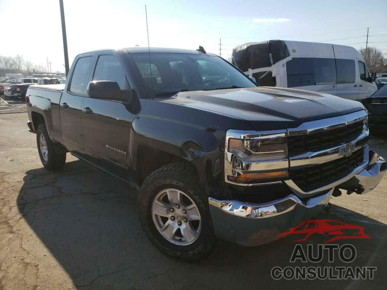 CHEVROLET SILVERADO 2018 - 1GCVKREC1JZ180111