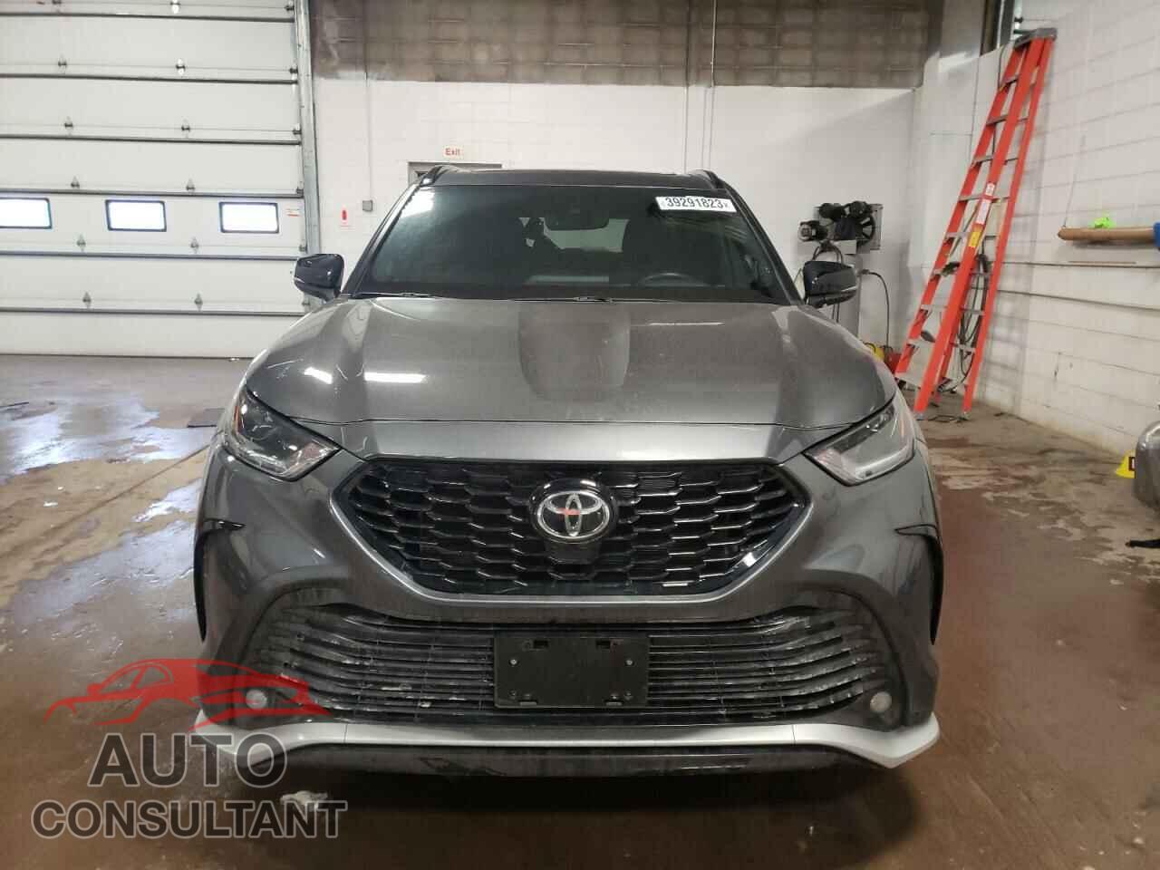 TOYOTA HIGHLANDER 2021 - 5TDJZRBH9MS133473