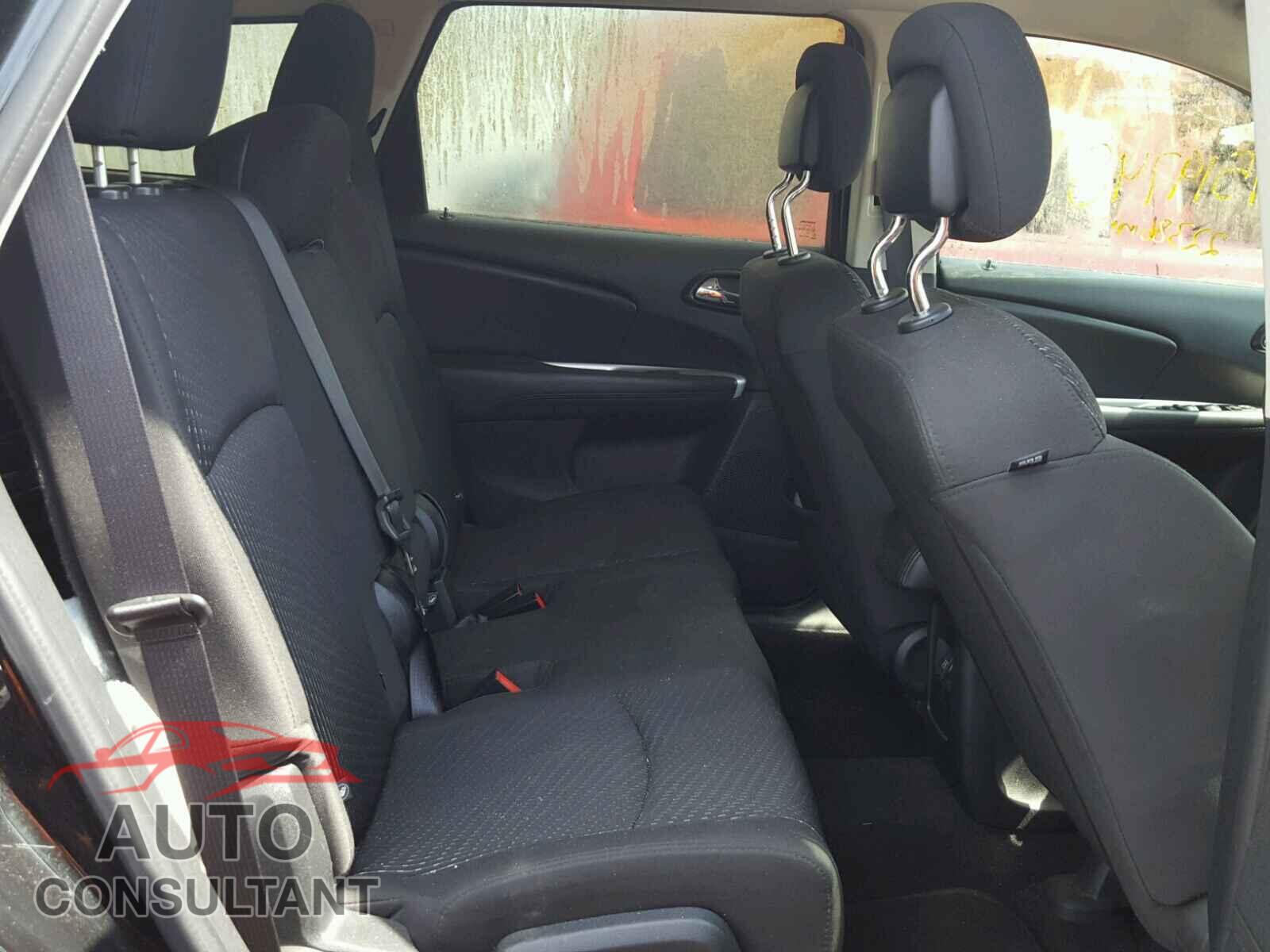 DODGE JOURNEY SE 2017 - 3C4PDCAB4HT528224