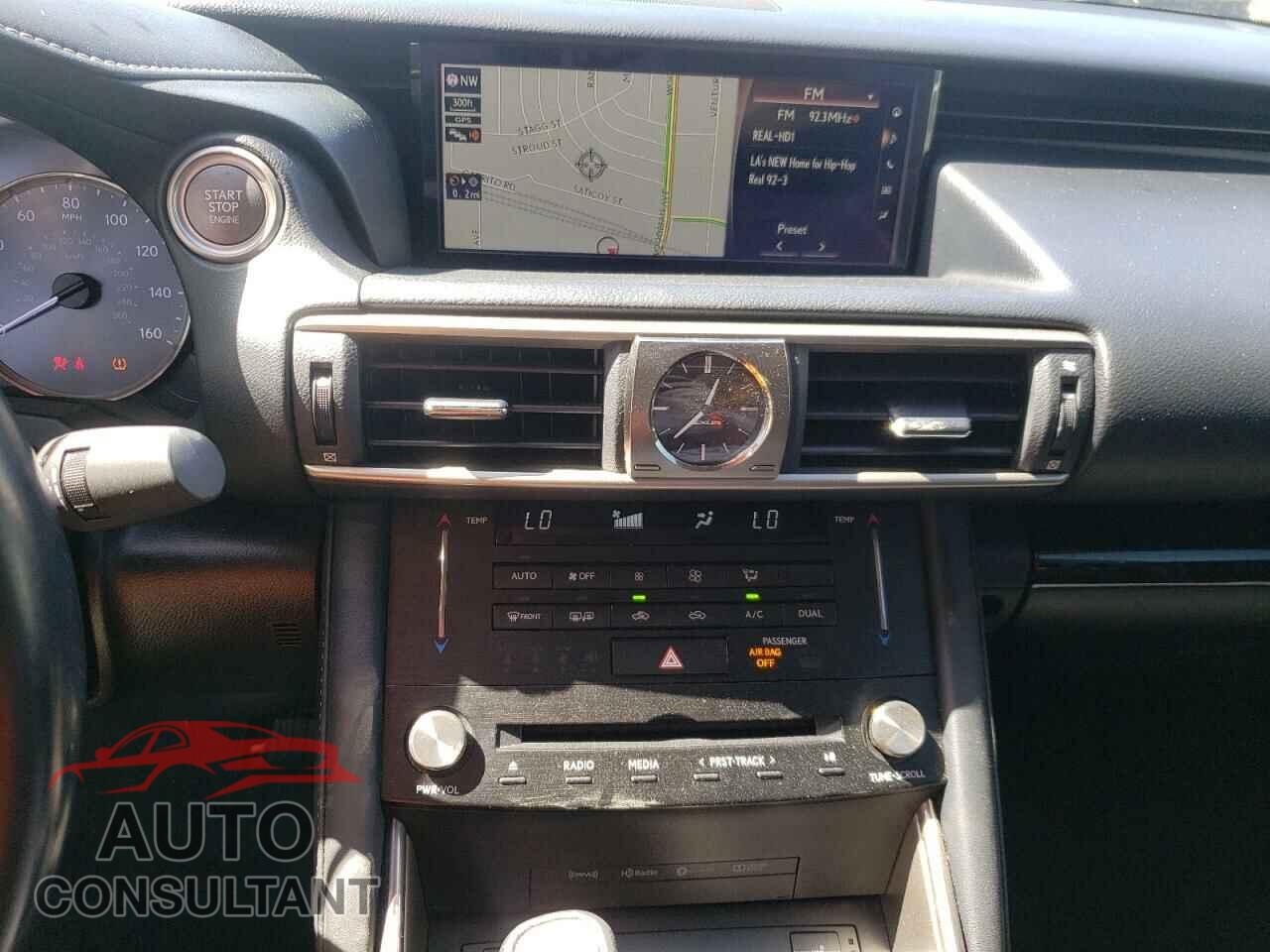 LEXUS IS 2017 - JTHBA1D28H5043621