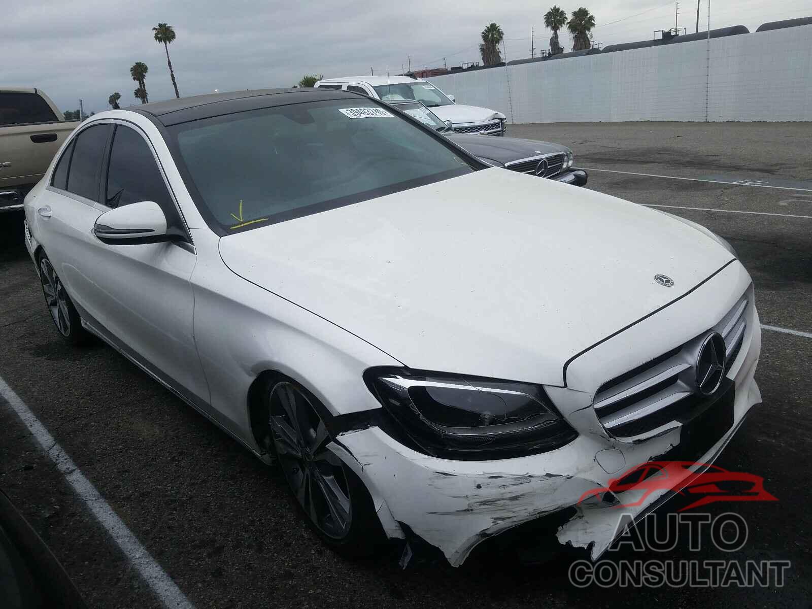 MERCEDES-BENZ C CLASS 2018 - 55SWF4JB0JU262781