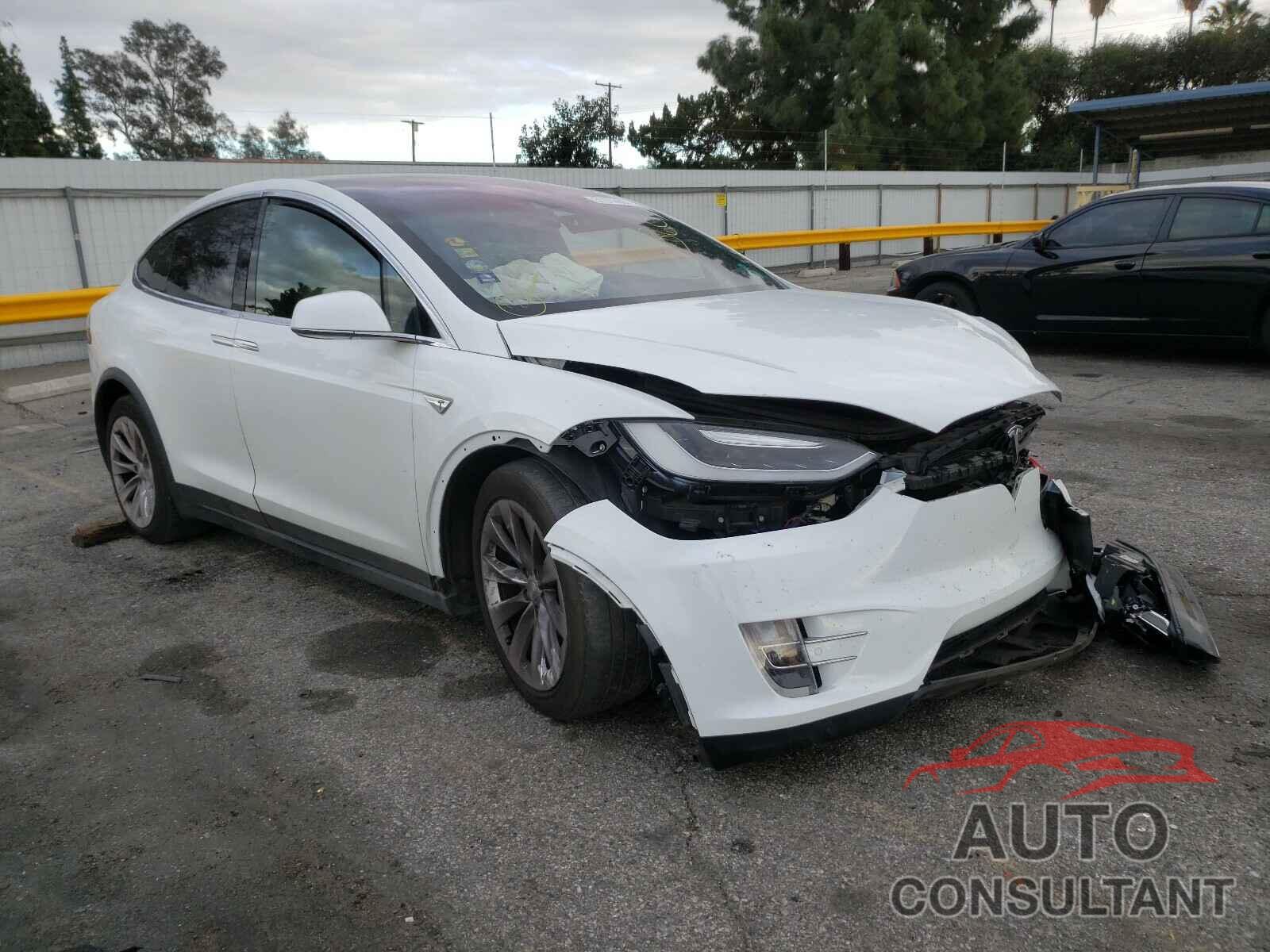 TESLA MODEL X 2016 - 5YJXCAE2XGF002324